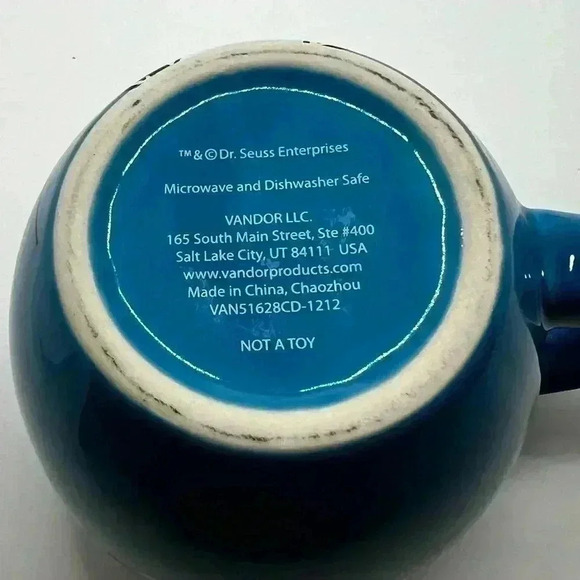 Dr Seuss Cat In The Hat 18 oz Collectible Coffee Mug - Picture 3 of 3